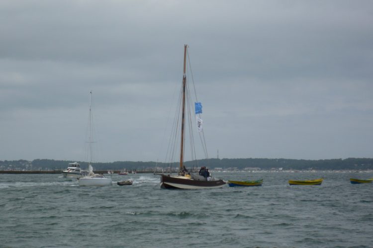 Escalumade et les 3 pinasses à voile de Lège-Cap-Ferret