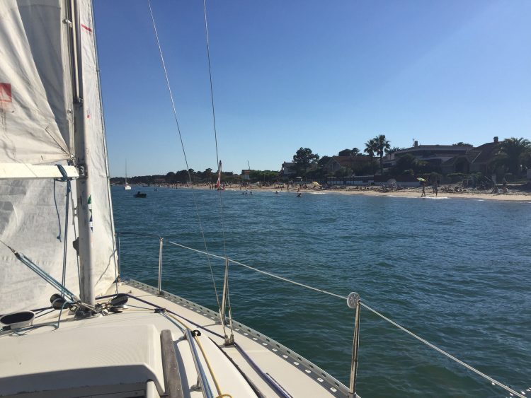 Le long de la plage du Centre, au Ferret