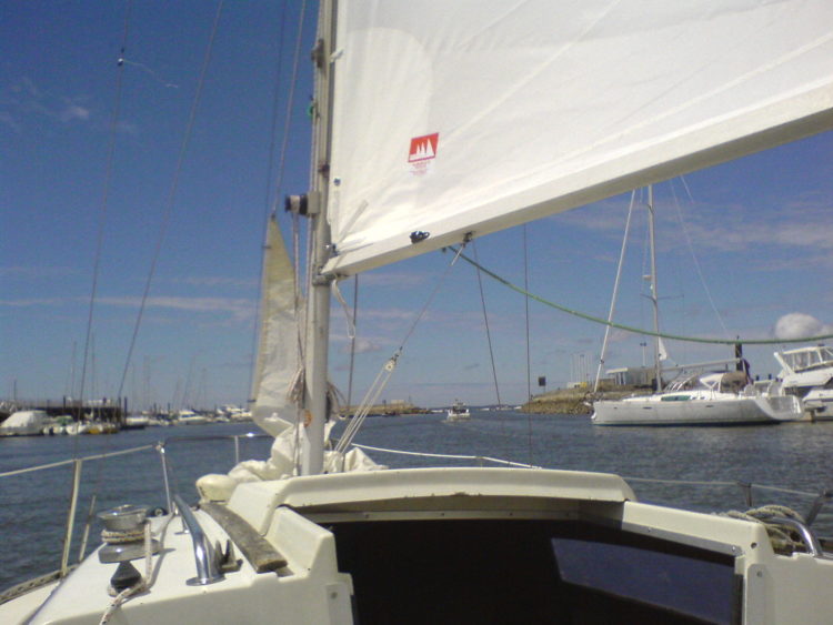 Sortie du port d'Arcachon à la barre de l'Iboga