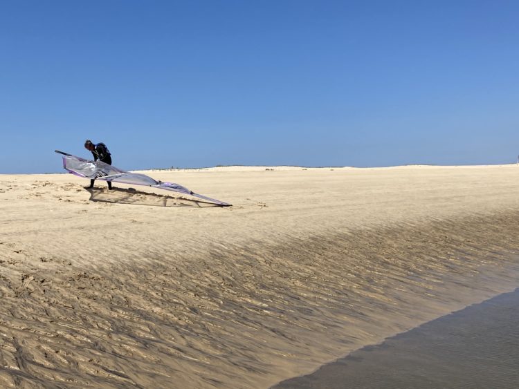 Iboga 2 mai 2021 Pascal prépare son raid en funboard jusqu'à Claouey