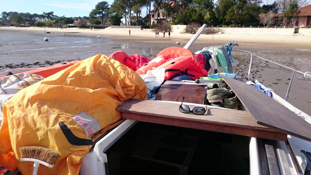 Le bazar à nettoyer et ranger (il y en a autant derrière !)